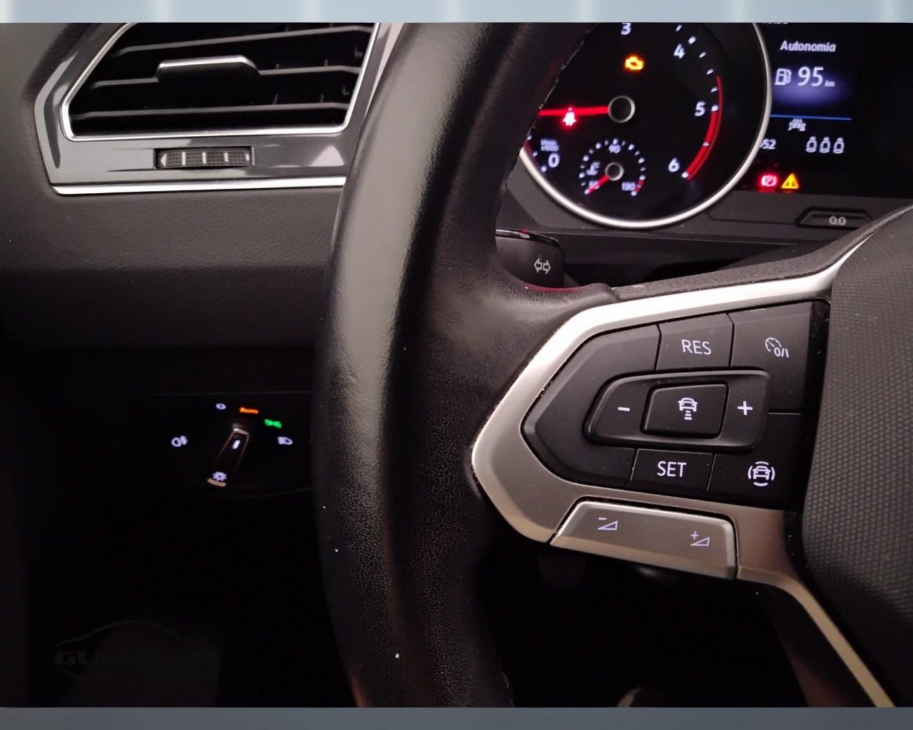 VOLKSWAGEN Tiguan II 2021 - Tiguan 2.0 tdi Life 122cv