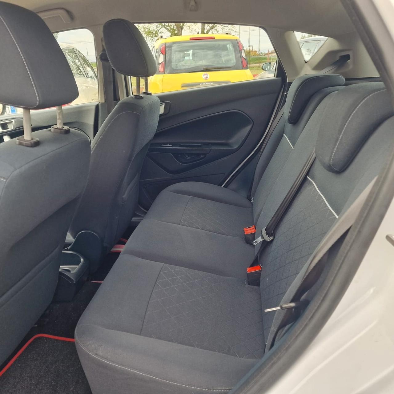 Ford Fiesta 1.4 TDCi 70CV 5p. UNICO PROPRIETARIO 138MILA KM