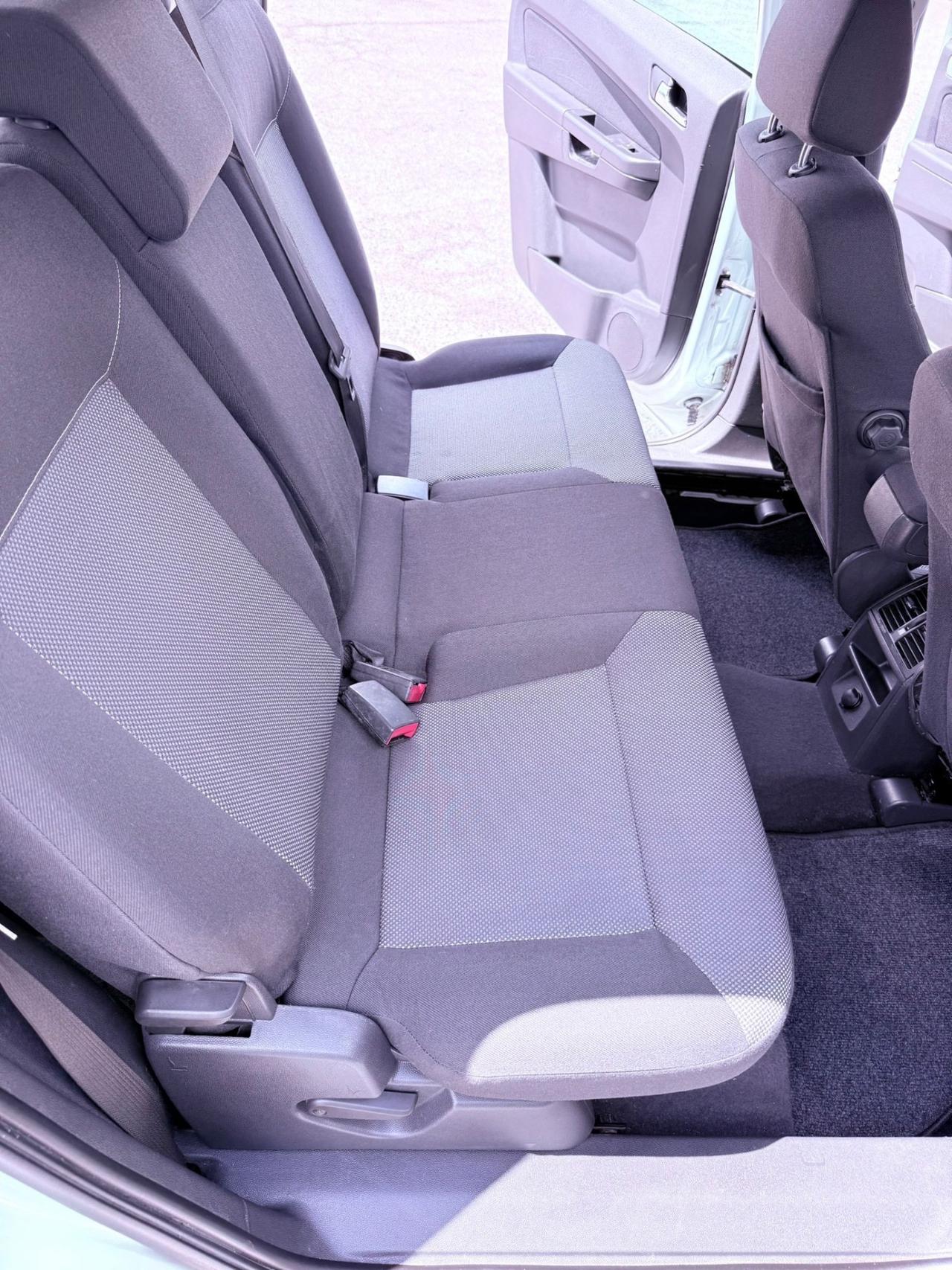 Opel Zafira 1.6 16V metano