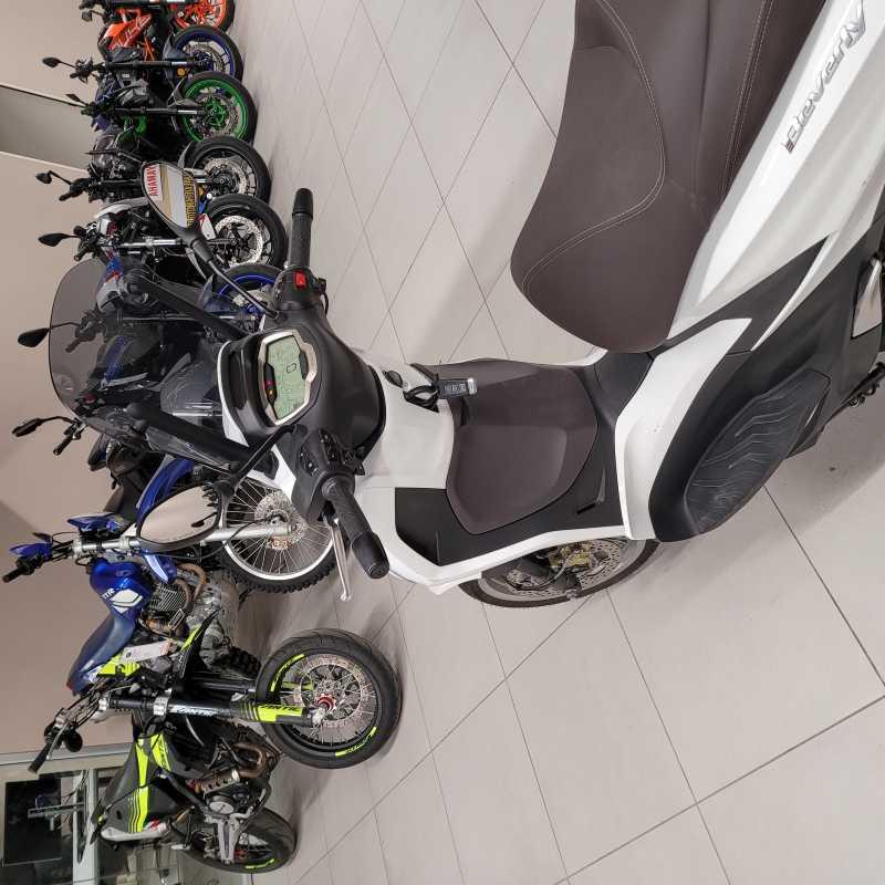 Piaggio Beverly 300 ABS-ASR - 2022
