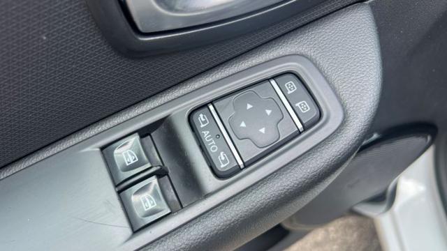 RENAULT Clio TCe 12V 90 CV GPL Start&Stop 5 porte Energy Duel