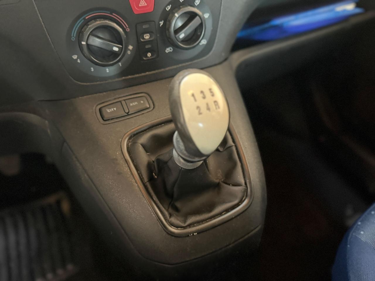 Fiat Idea 1.2 16V BlackLabel