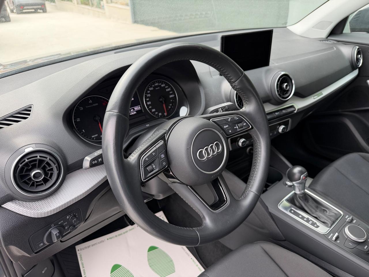 Audi Q2 30 TDI S tronic Identity Black