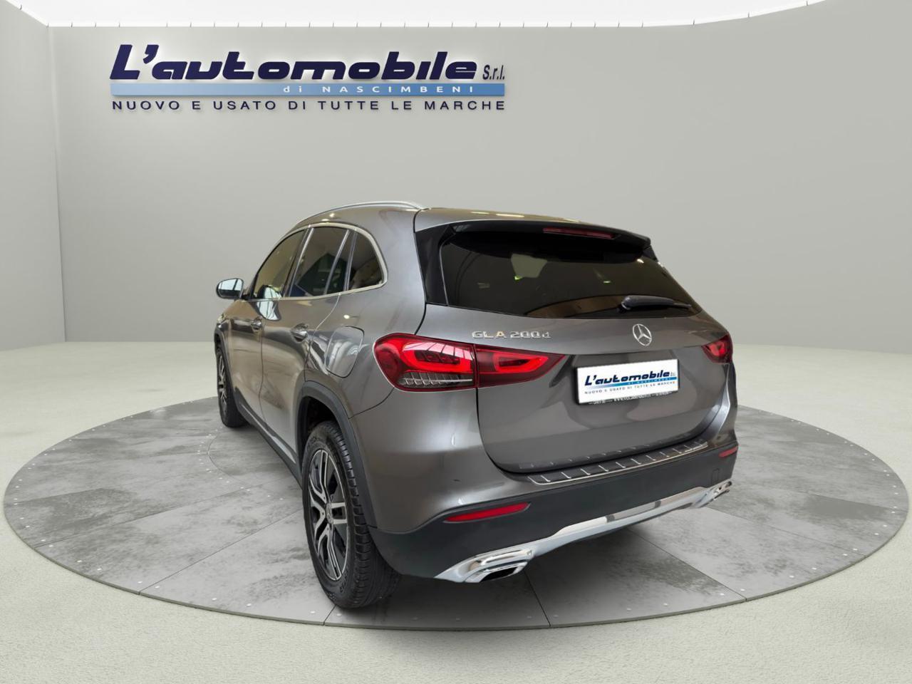 MERCEDES-BENZ GLA 200 d Automatic Sport Plus