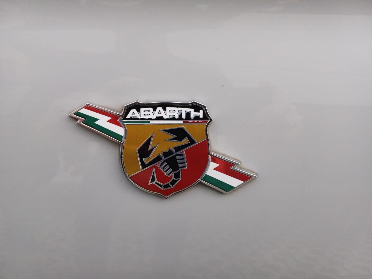 Abarth 500 1.4 Turbo T-Jet 135 cv