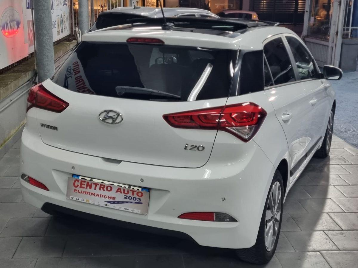 HYUNDAI - i20 - 1.1 CRDi 12V 5p. Style-Tetto Panoramico