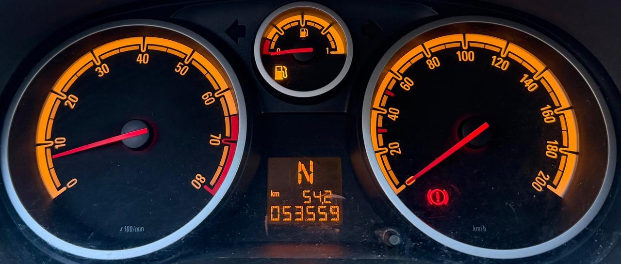 Opel Corsa 1.2 Benzina Automatica 85 Cv