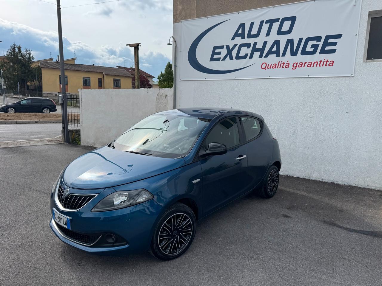 Lancia Ypsilon 1.0 FireFly 5 porte S&S Hybrid Gold