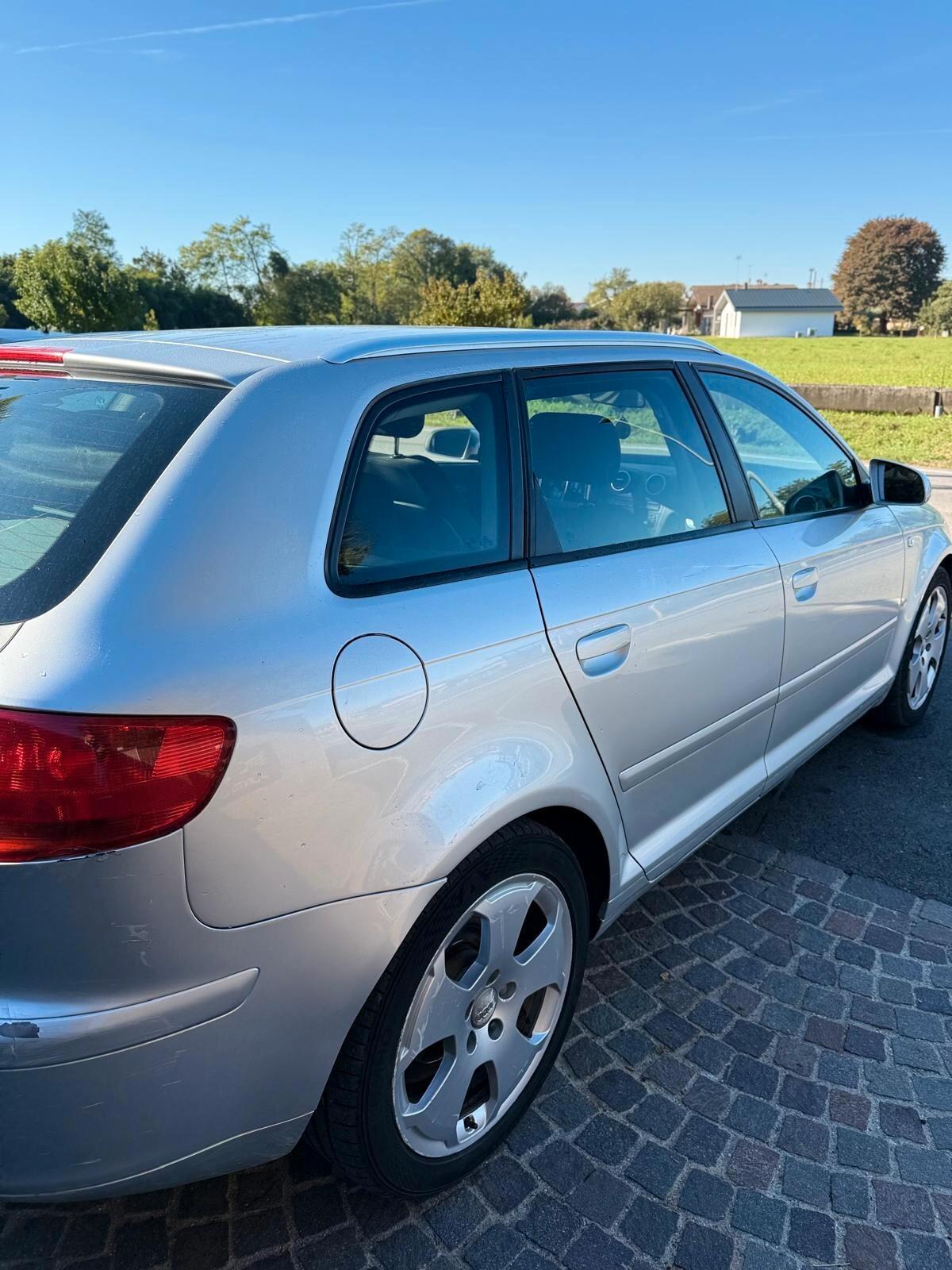 Audi A3 SPB 2.0 16V TDI Ambiente