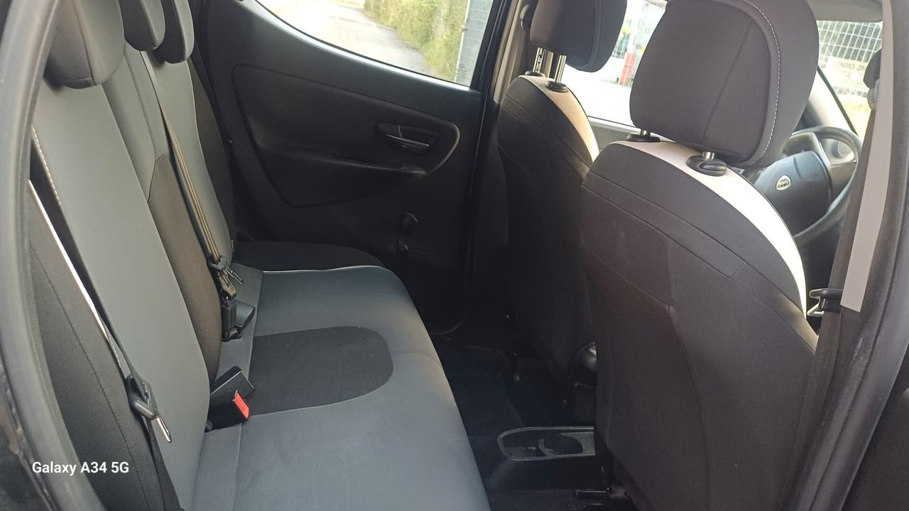 Lancia Ypsilon 1.2 69 CV 5 porte Gold