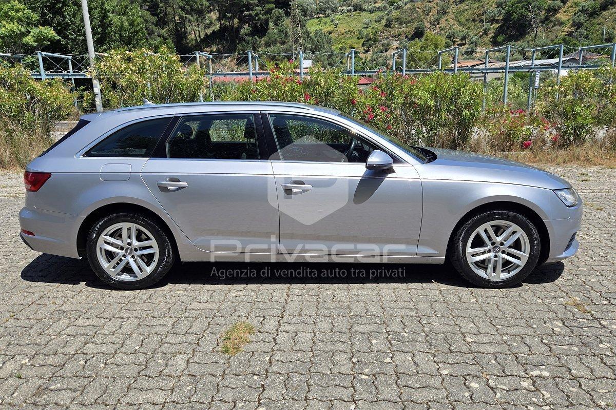 AUDI A4 Avant 35 TDI S tronic Business