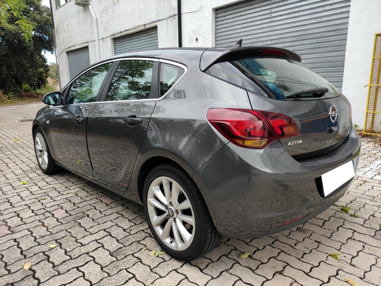 Opel Astra 1.7 CDTI 125CV 5 porte Cosmo