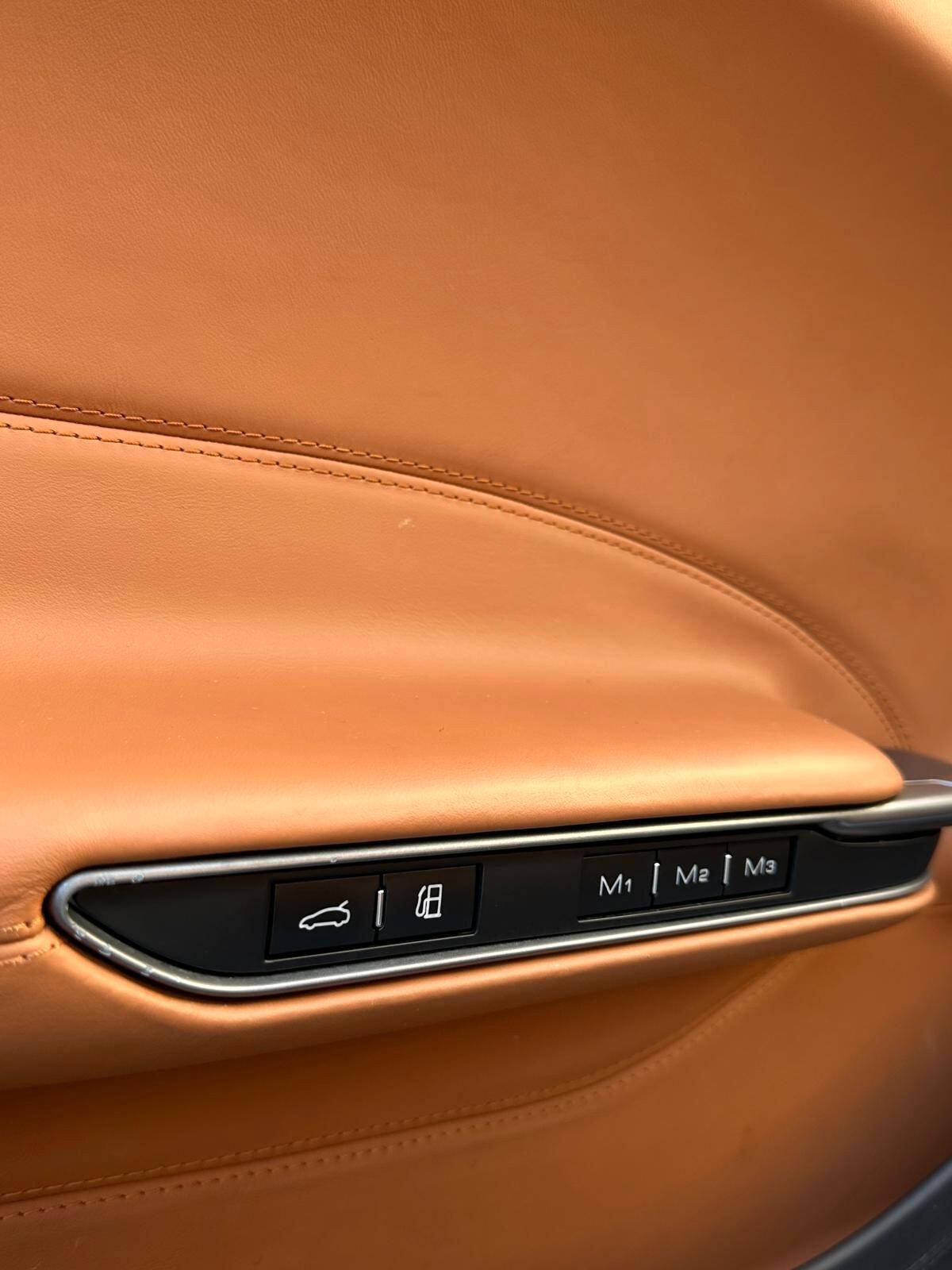 Ferrari GTC4 Lusso GTC4Lusso T