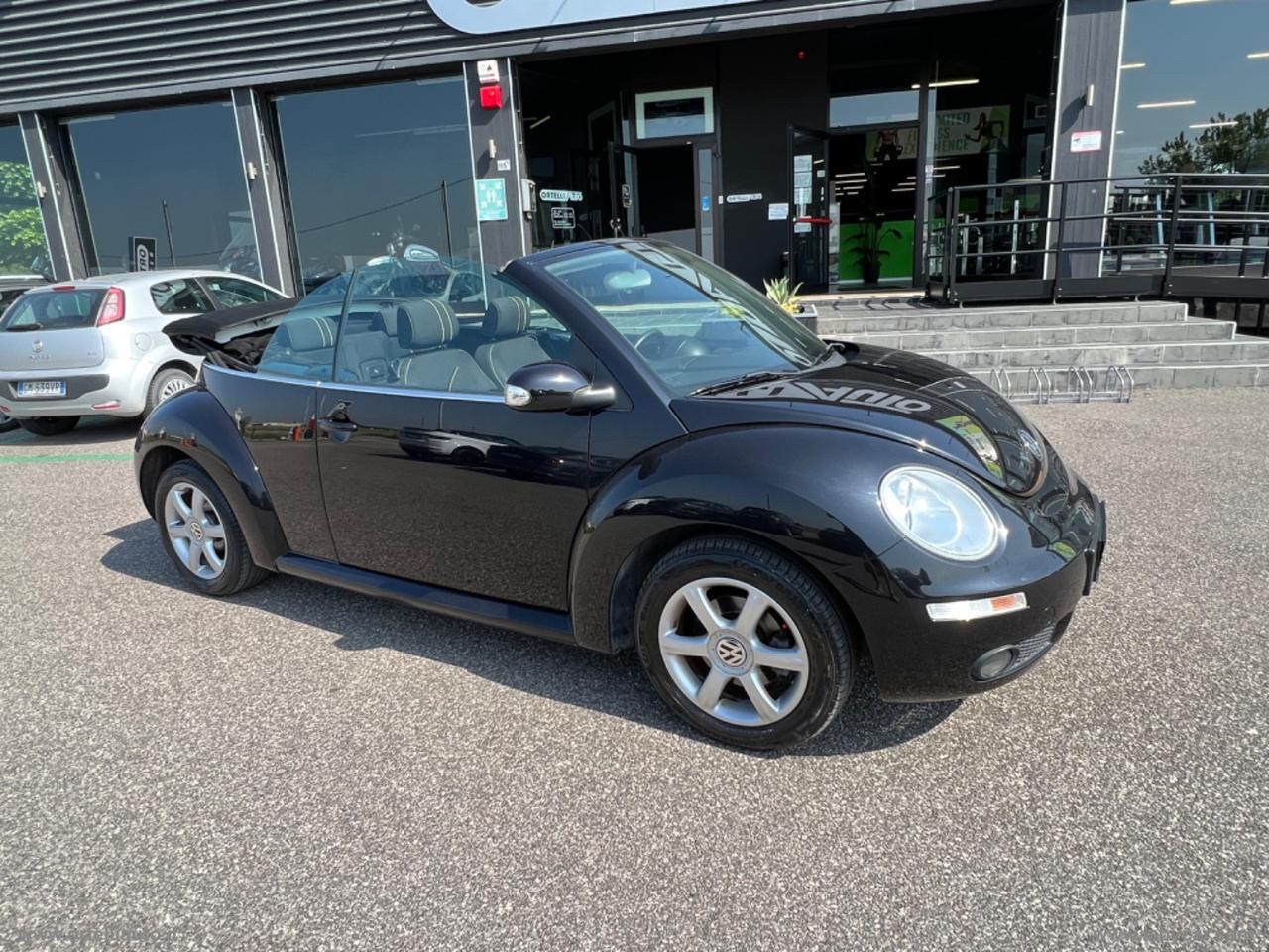 VOLKSWAGEN New Beetle 1.4 16V Cabrio FREESTYLE NEOPATENTATI