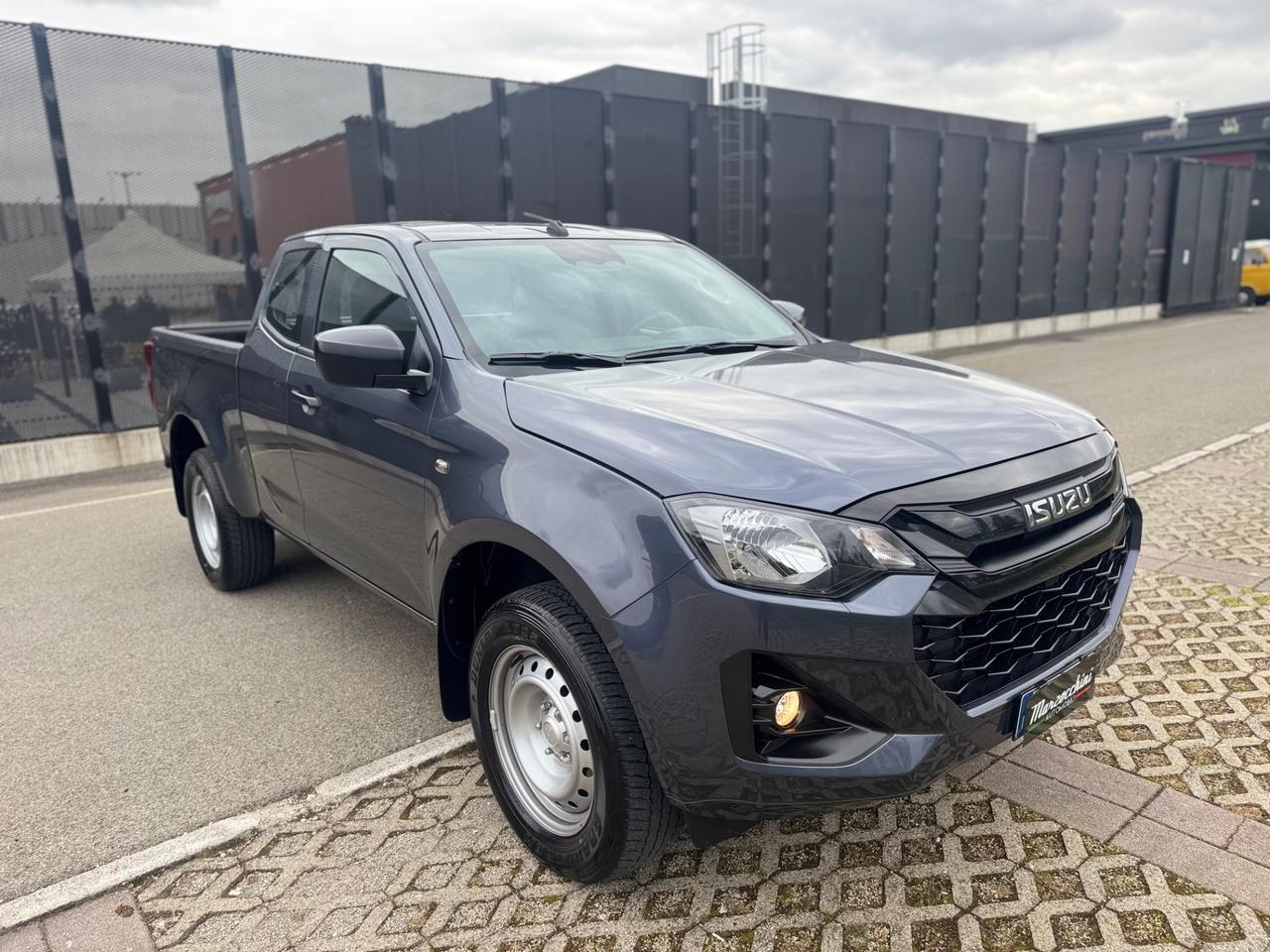 ISUZU D-MAX 1.9 4x4 2025 PREZZO + IVA