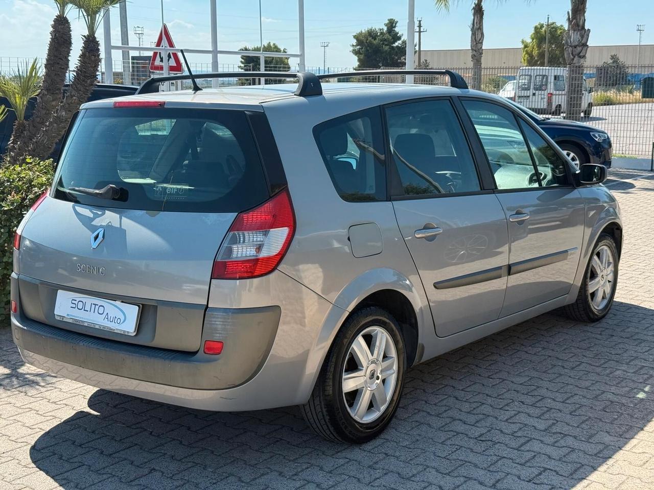Renault Scenic Grand Scénic 1.9 dCi/130CV Luxe Dynamique * 7 POSTI*