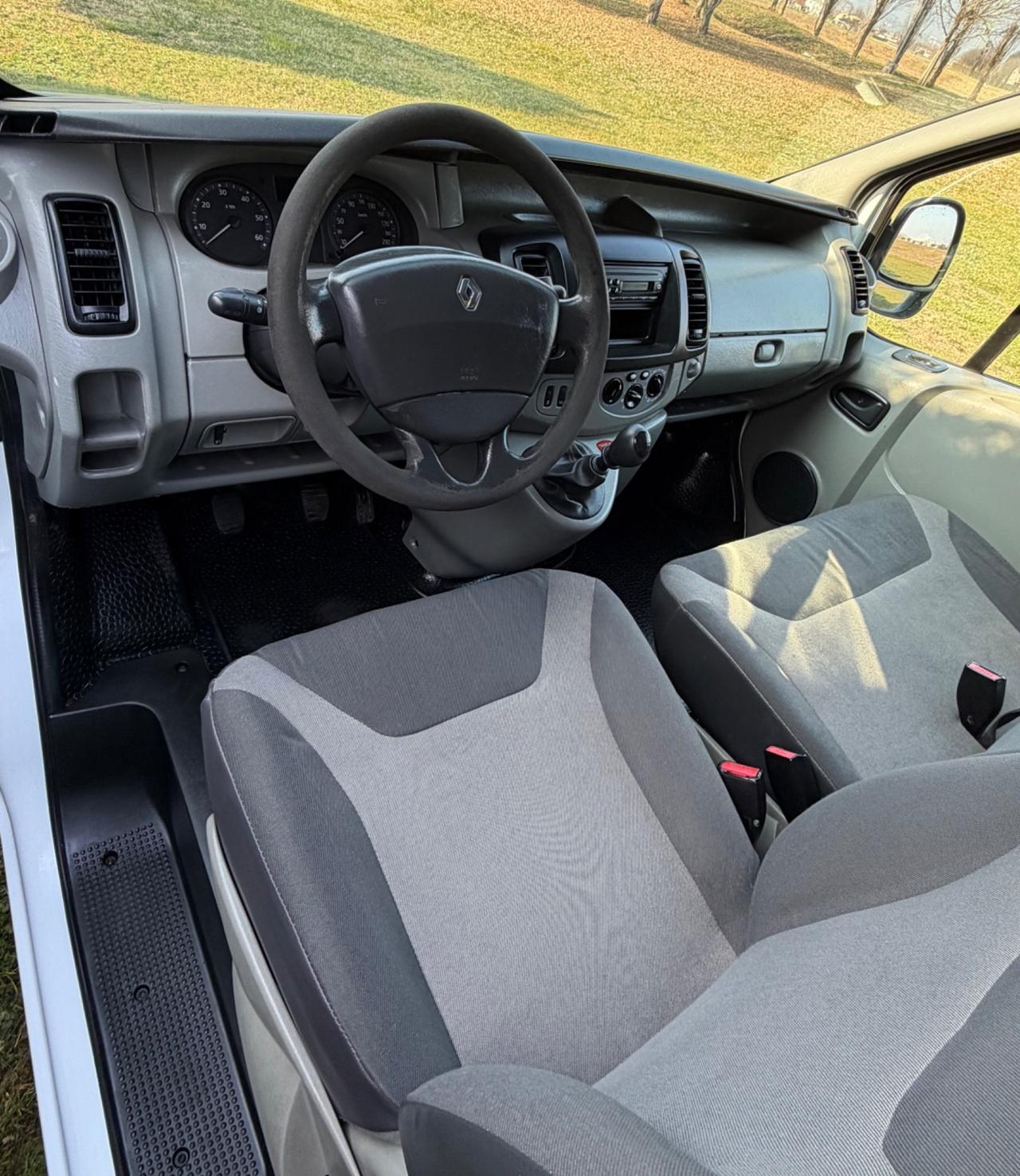 RENAULT TRAFIC 2.0 CTDi 115CV 6 MARCE CLIMA BIANCO