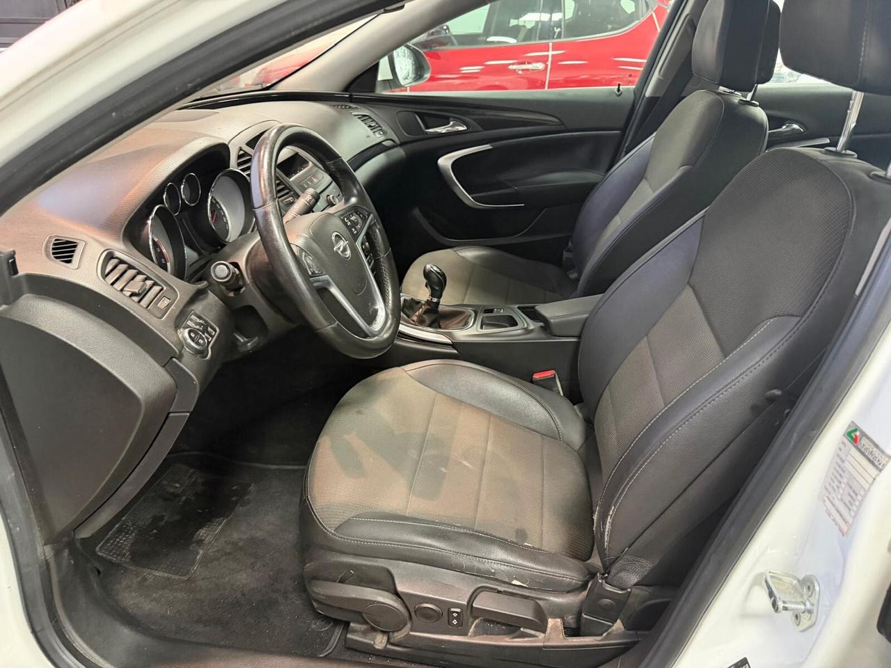 Opel Insignia 1.6 Turbo 180CV 4 porte Cosmo