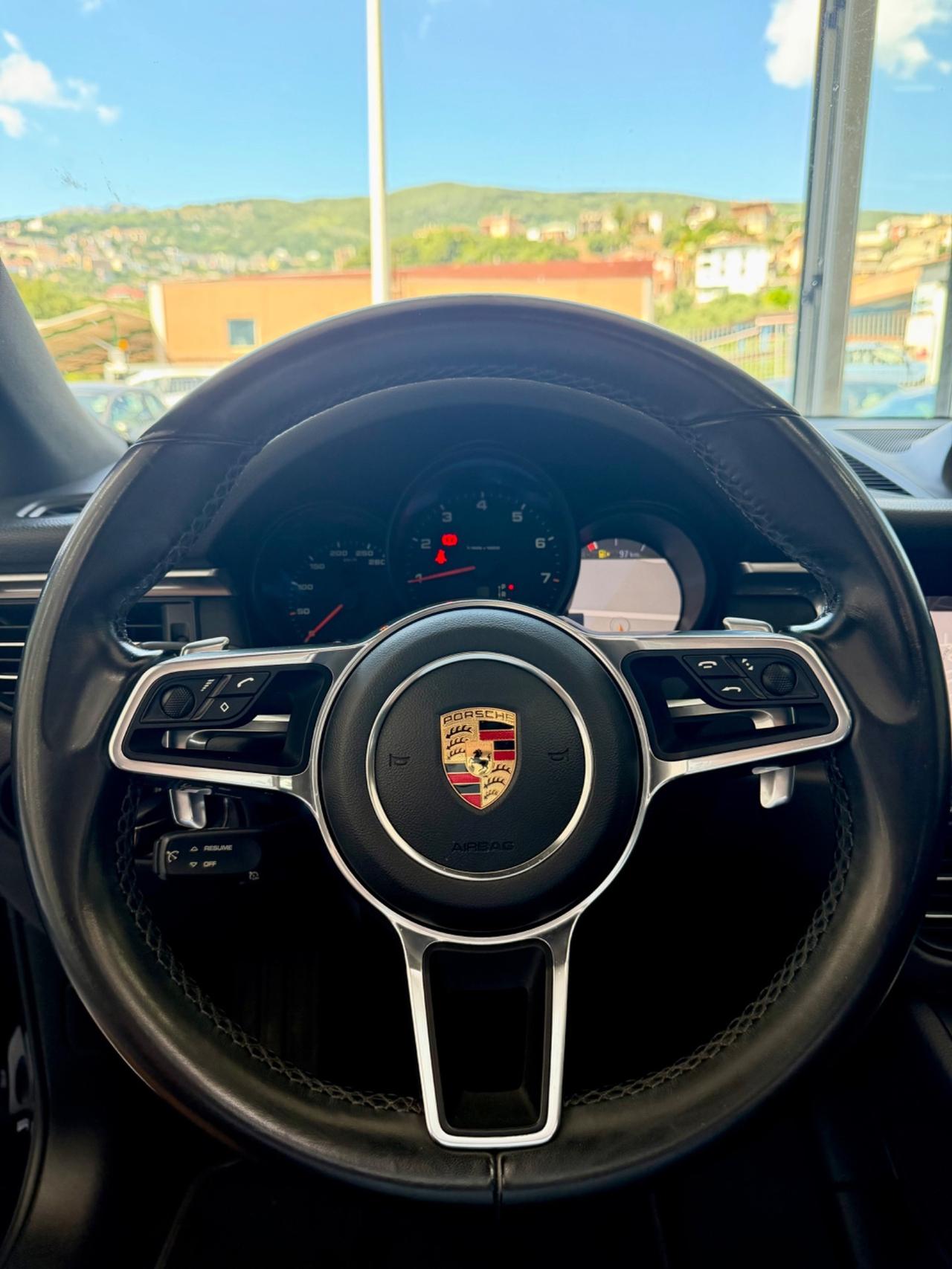Porsche Macan 2.0 245 TETTO FULL finanziabile