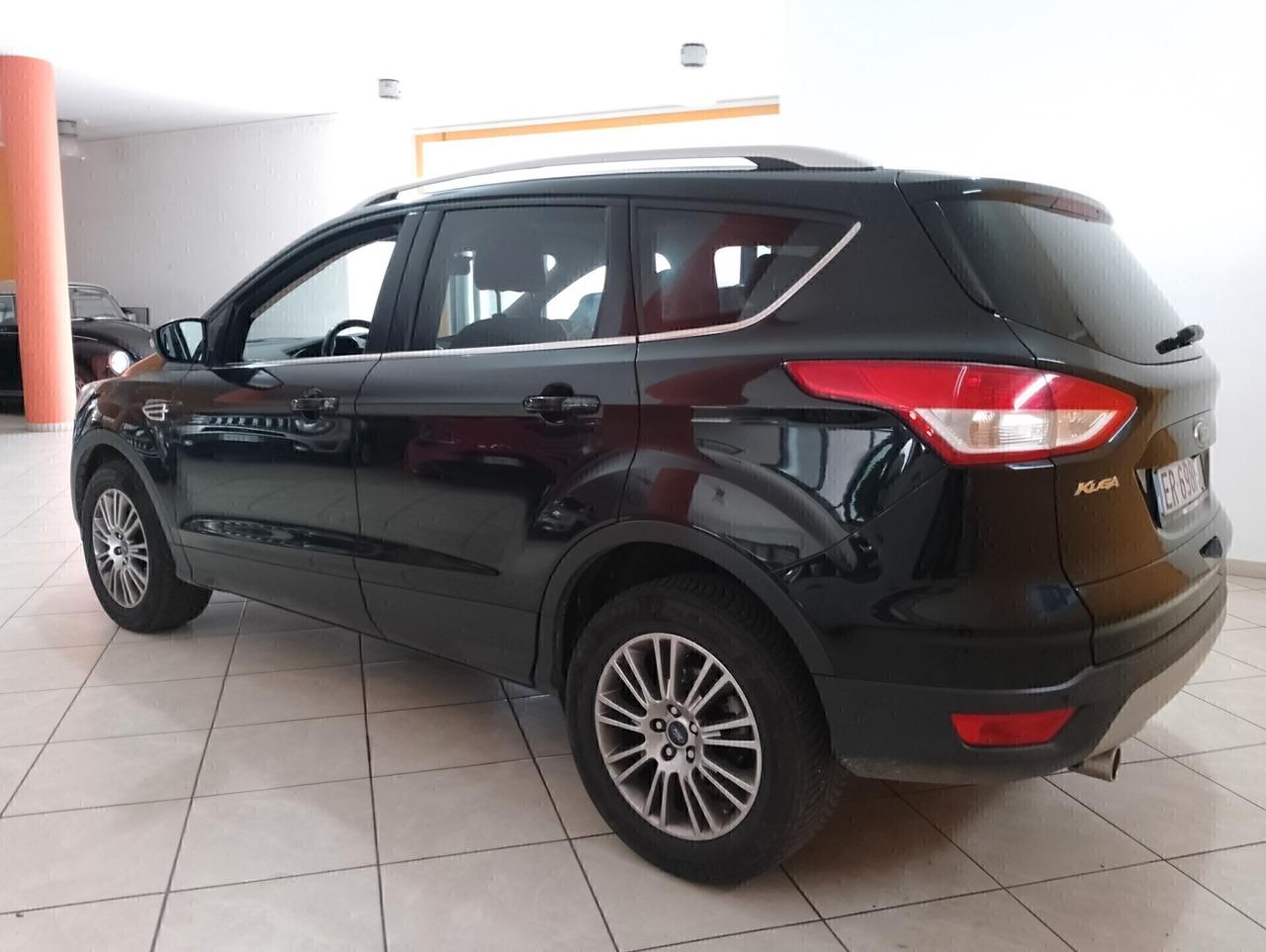 Ford Kuga 2.0 TDCI 140 CV 4WD Powershift