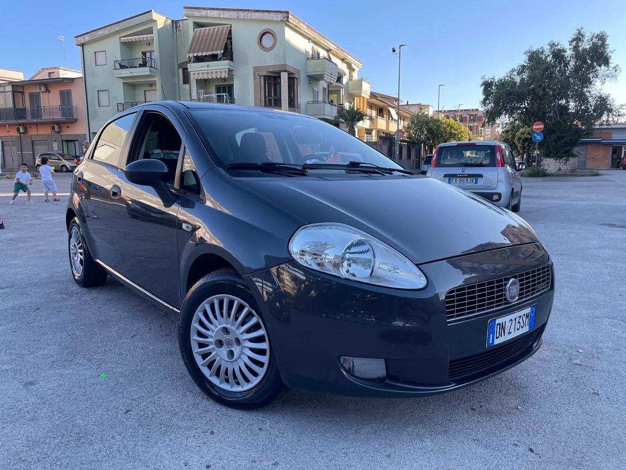 Fiat Grande Punto 1.3 MJT 75 CV 5 porte Dynamic In ottime condizioni