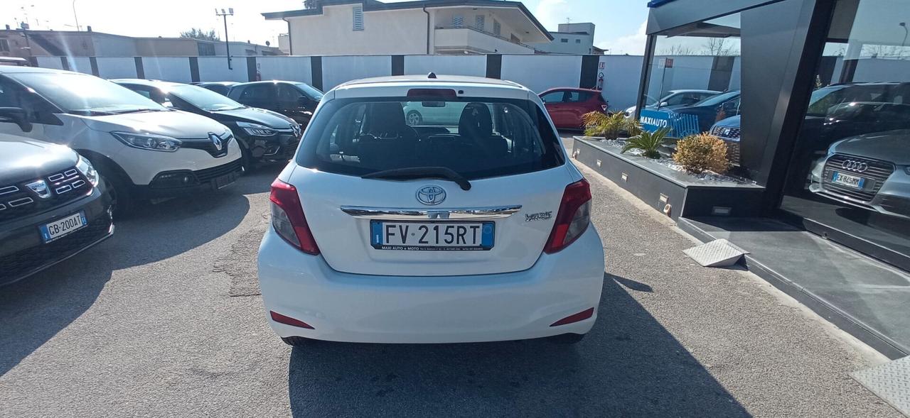 Toyota Yaris 1.0 5 porte GPL
