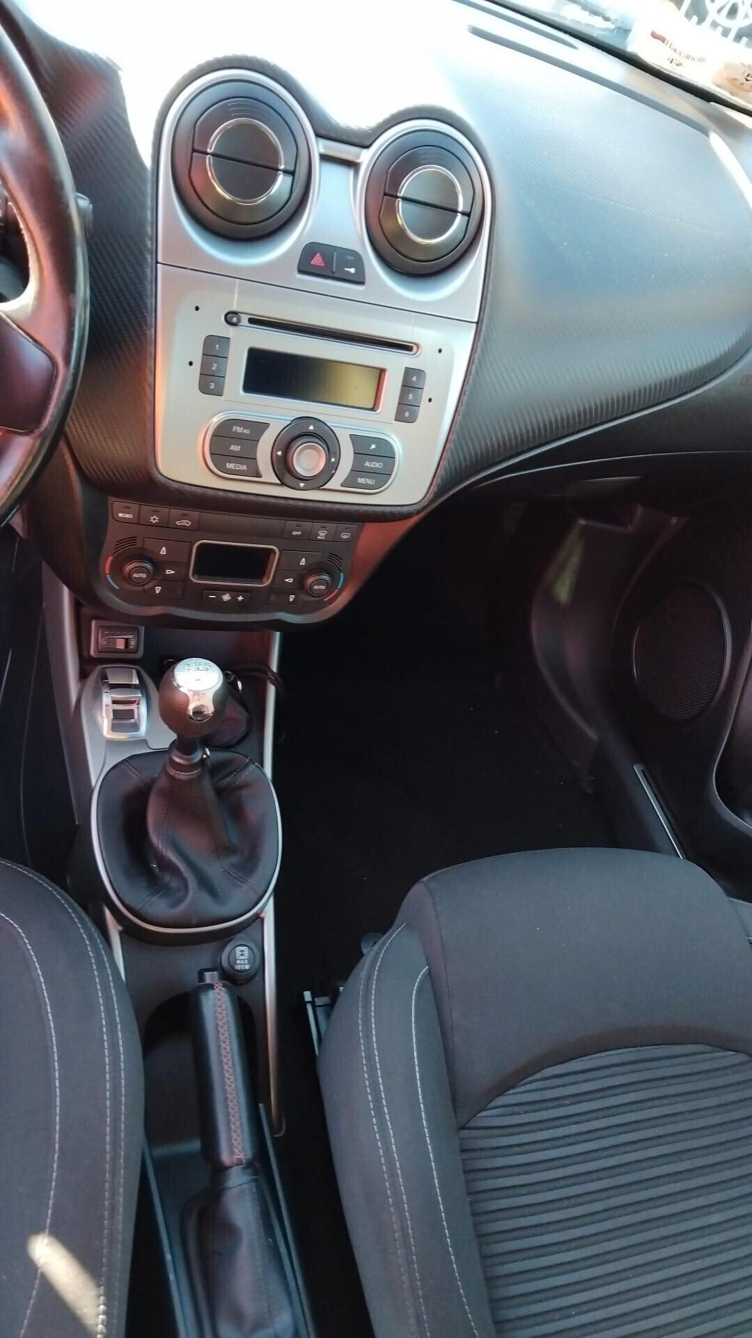 Alfa Romeo MiTo 1.4 T 120 CV GPL Distinctive Sport Pack