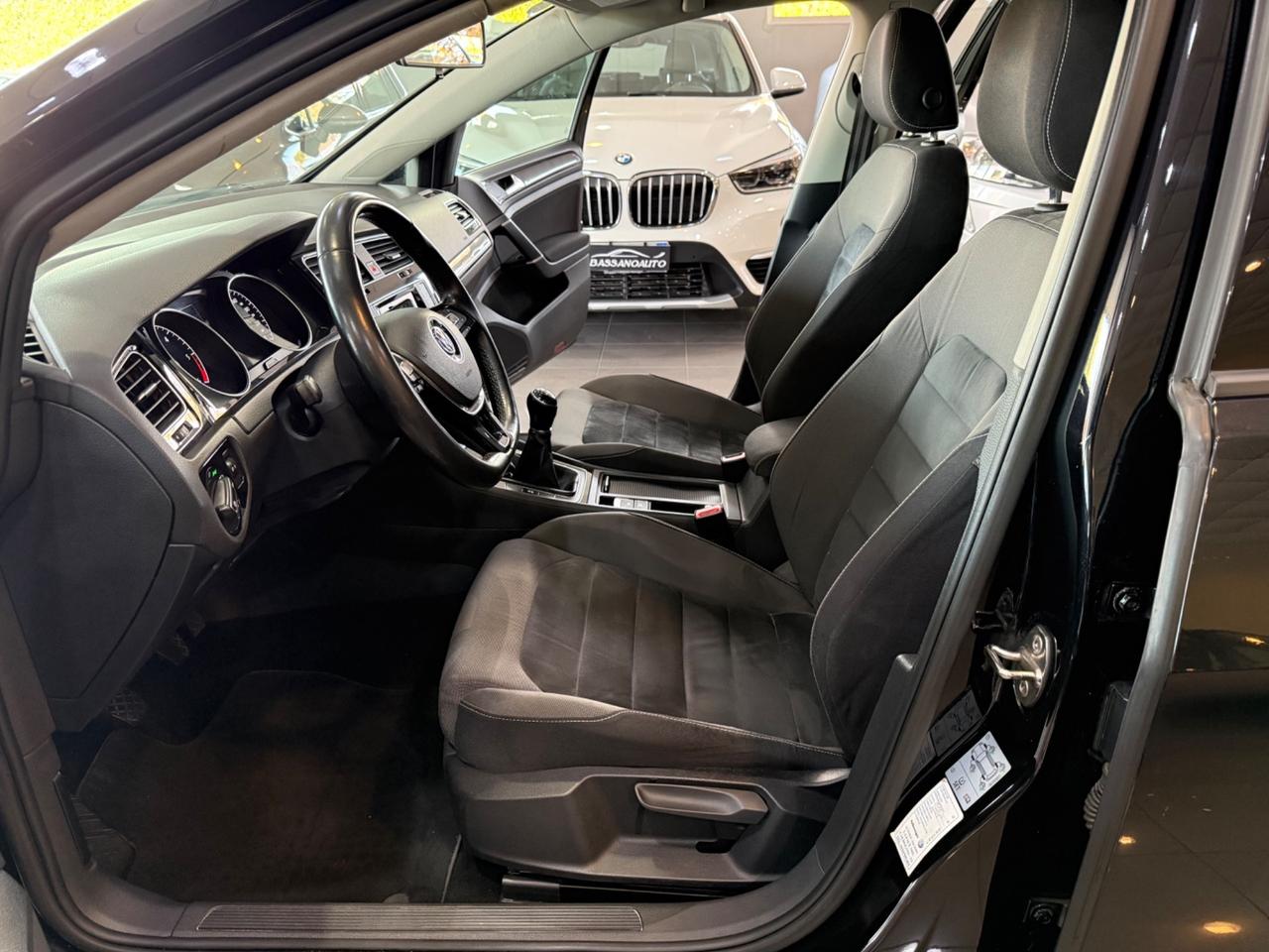 Volkswagen Golf 5p 1.6 tdi Comfortline