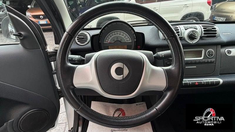 smart fortwo SERVOSTERZO UNIPROPRIETARIO fortwo 1000 52 kW MHD coupé passion