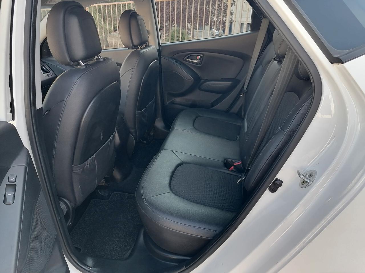 Hyundai iX35 1.7 CRDi 2WD Xpossible 2014
