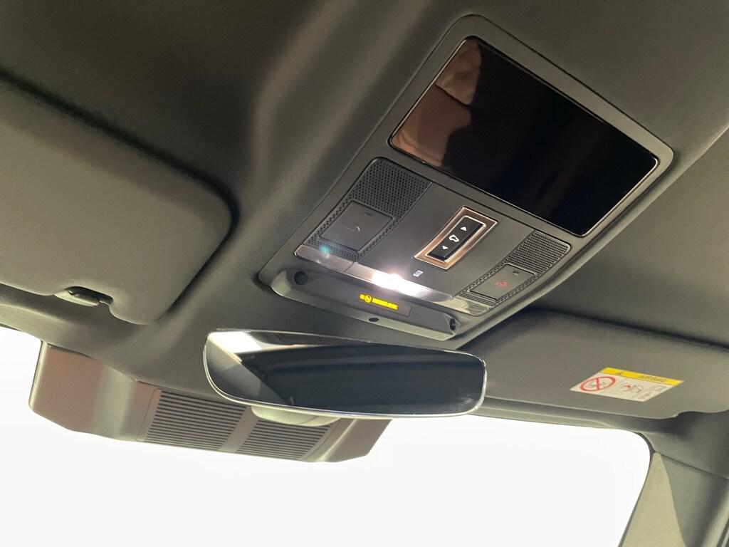 Land Rover Defender 90 X-Dynamic SE 200cv