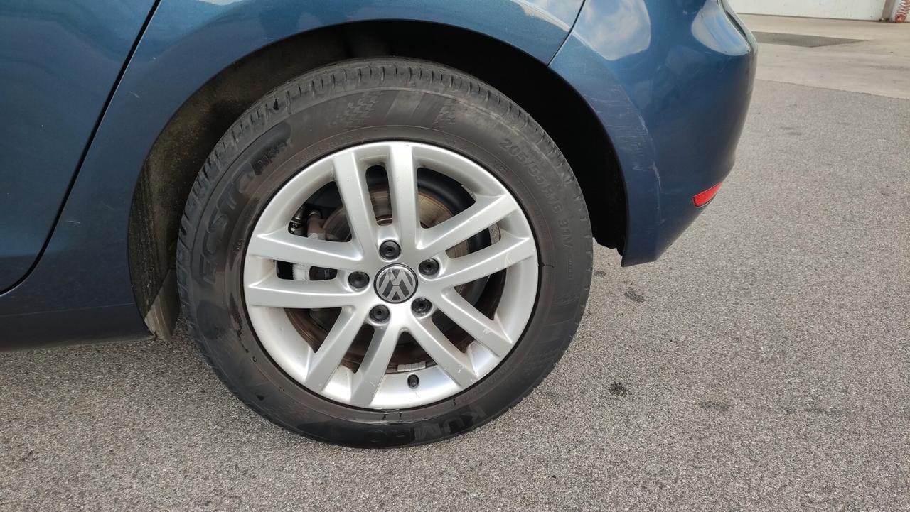 Volkswagen Golf VI 1.6 TDI 105CV 5p. Highline NEOPATENTATI - 2011