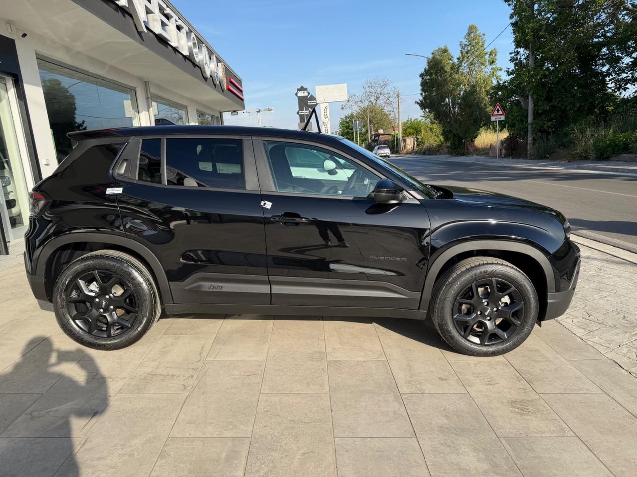 Jeep Avenger 1.2 Turbo 110 CV MHEV Longitude BLACK Edition