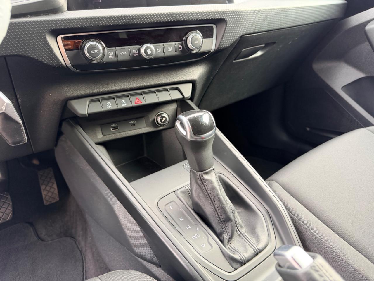 Audi A1 SPB 30 TFSI S tronic line edition per neopatentati