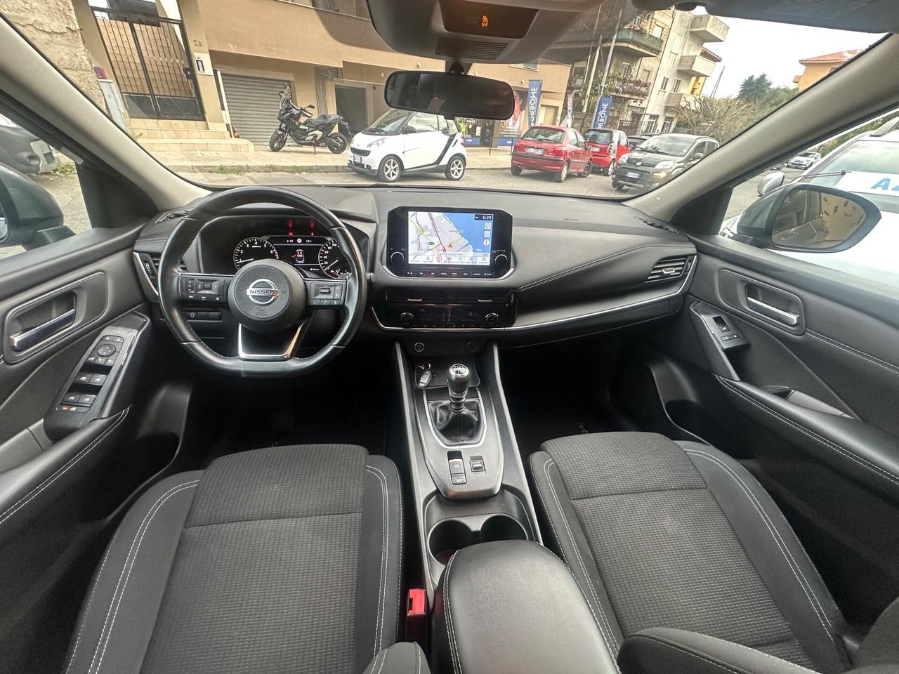 Nissan Qashqai MHEV 140 CV Business
