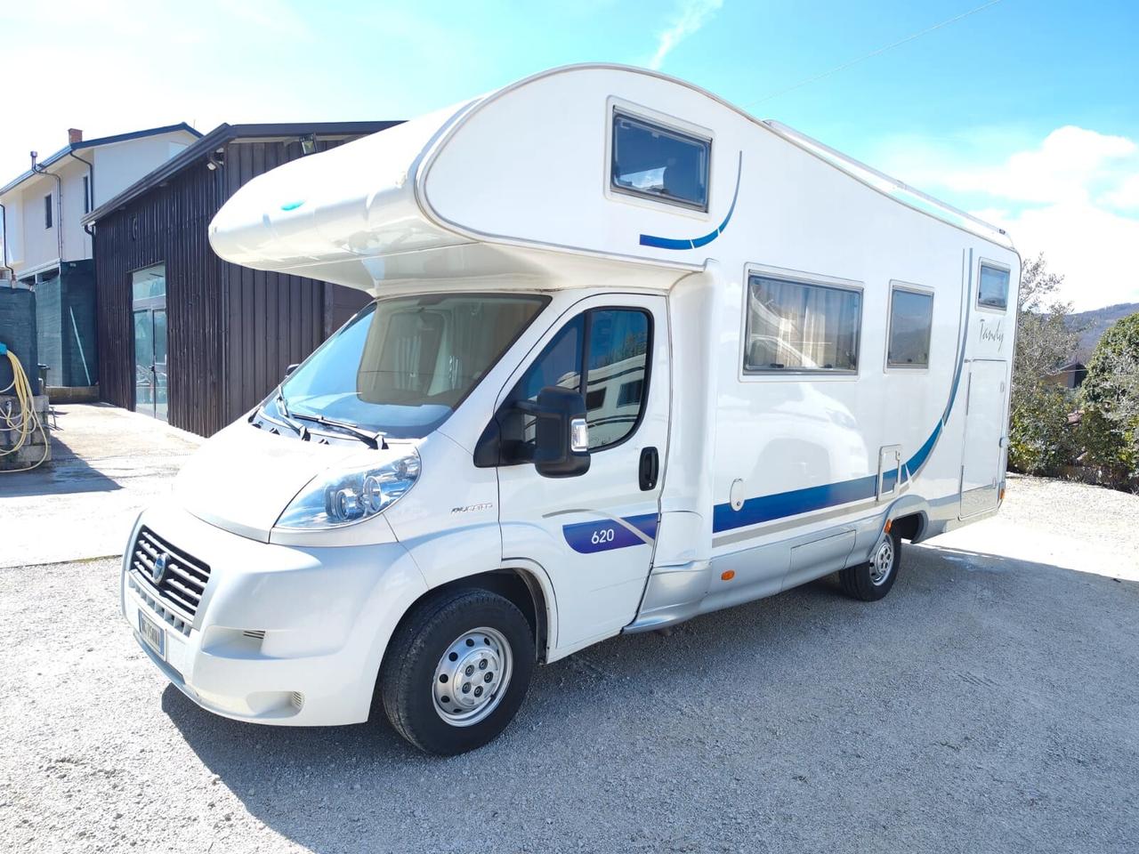 Ford Transit camper 6 posti x noleggio