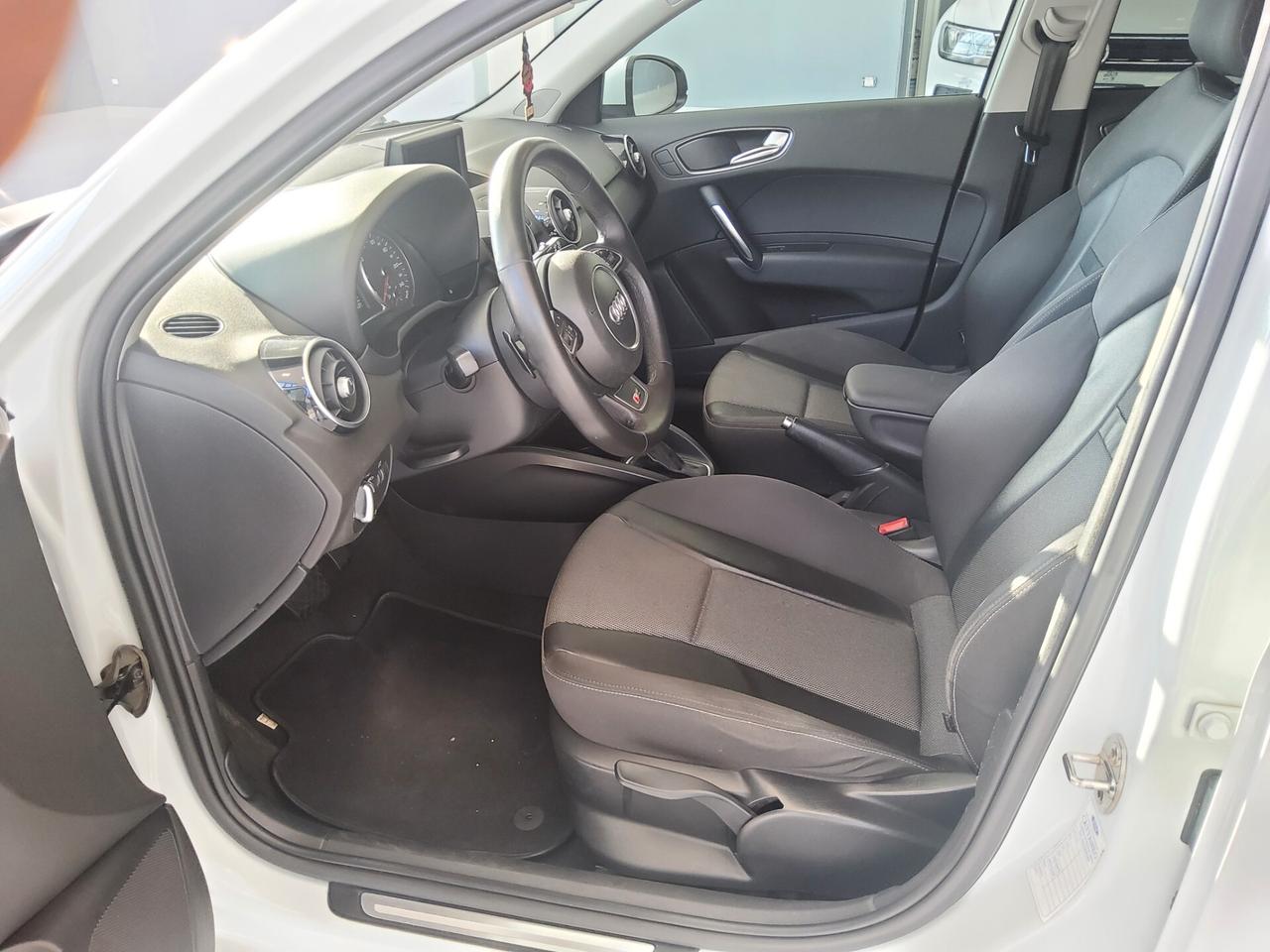 Audi A1 1.6 TDI S tronic line edition