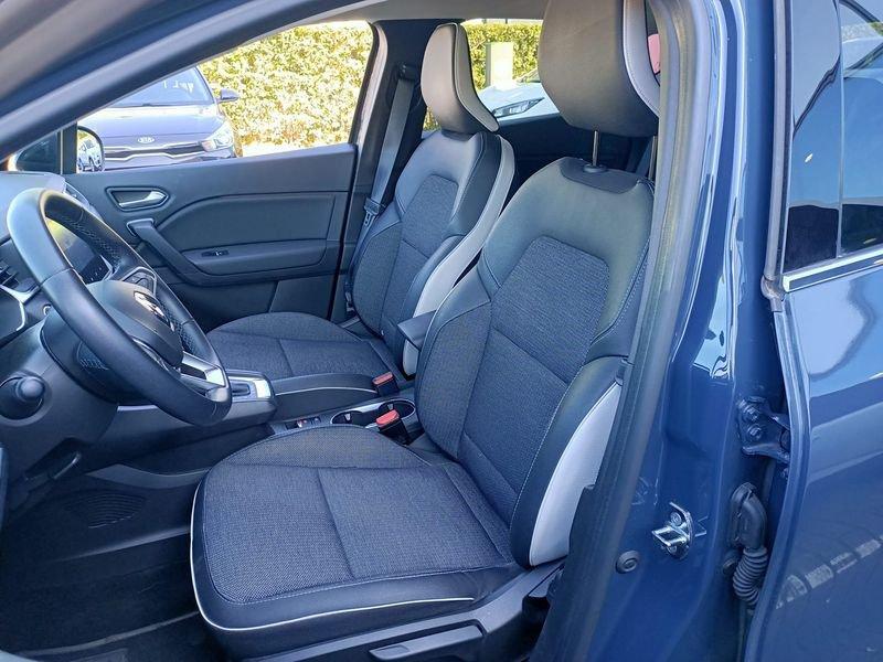 Renault Captur 1.6 E-Tech hybrid Intens 145cv auto 1.6 E-TECH Hybrid Intens Auto 145cv