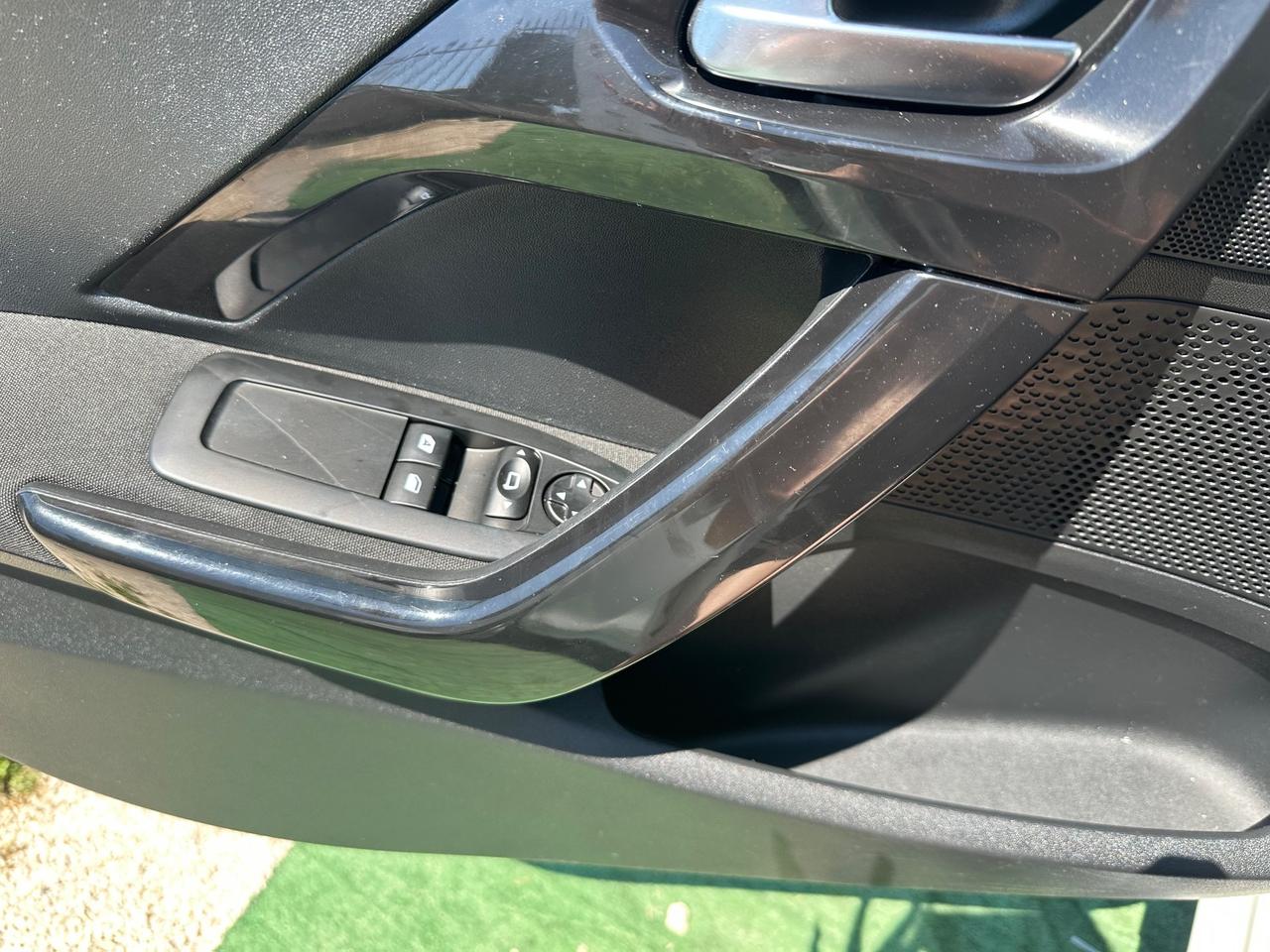 Peugeot 208 1.4 diesel 2013 12 mesi di garanzia