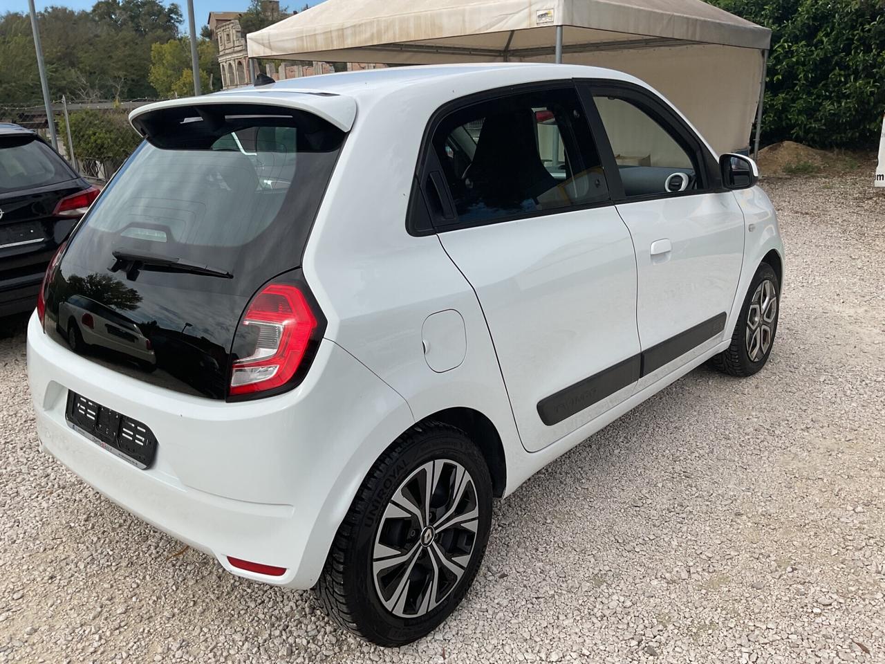 Renault Twingo SCe 65 CV Signature