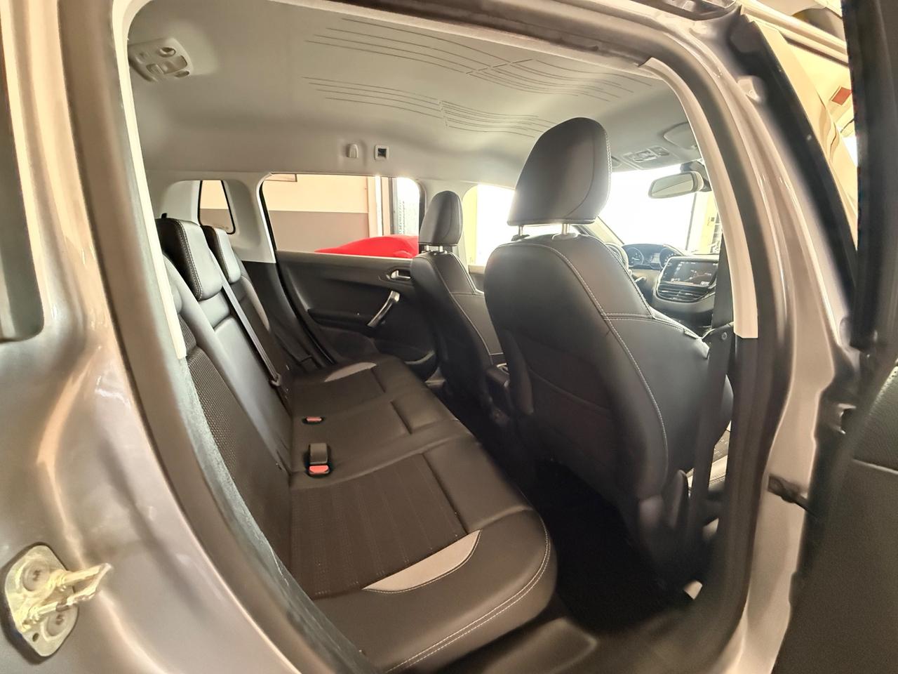 Peugeot 2008 1.6 e-HDi 92 CV ETG6 Allure 03/2015 EURO 5B NEOPATENTATI