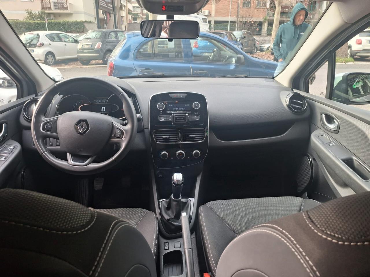 Renault Clio TCe 100 CV 5 porte Intens