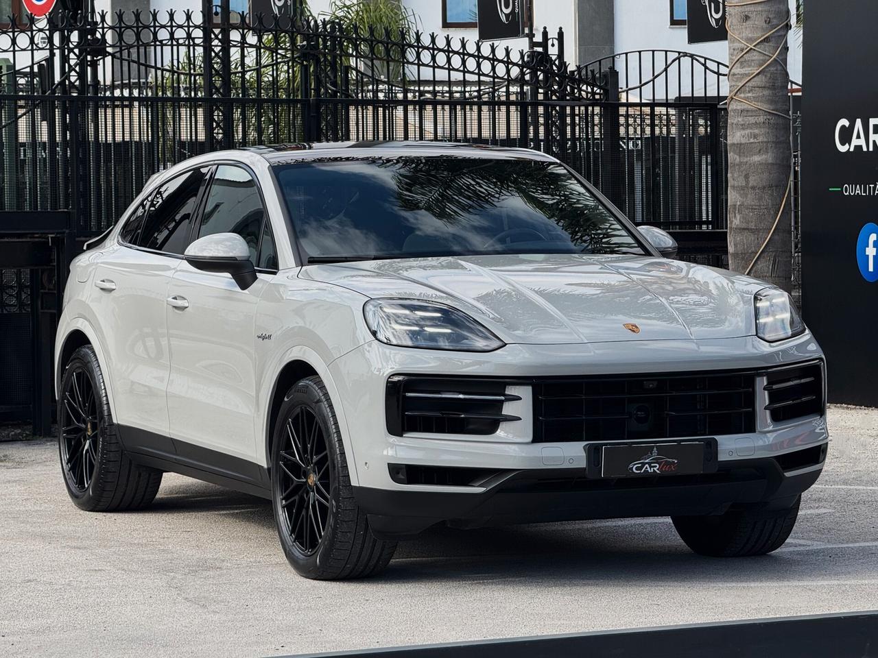 Porsche Cayenne Coupe 3.0 E-hybrid TETTO TV DISPLAY