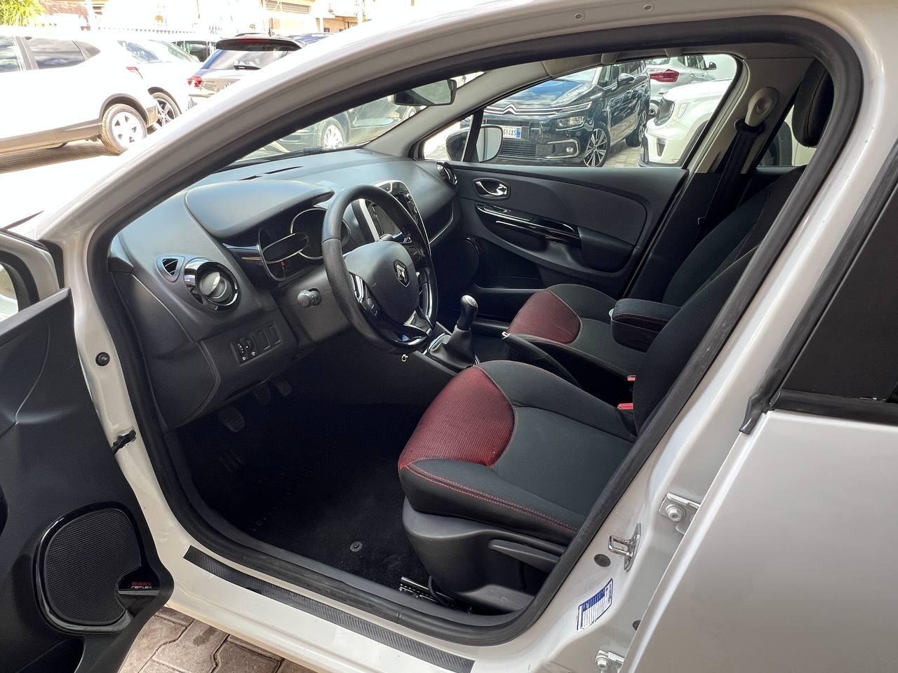 Clio IV 5p 1.5 dci Live 75cv