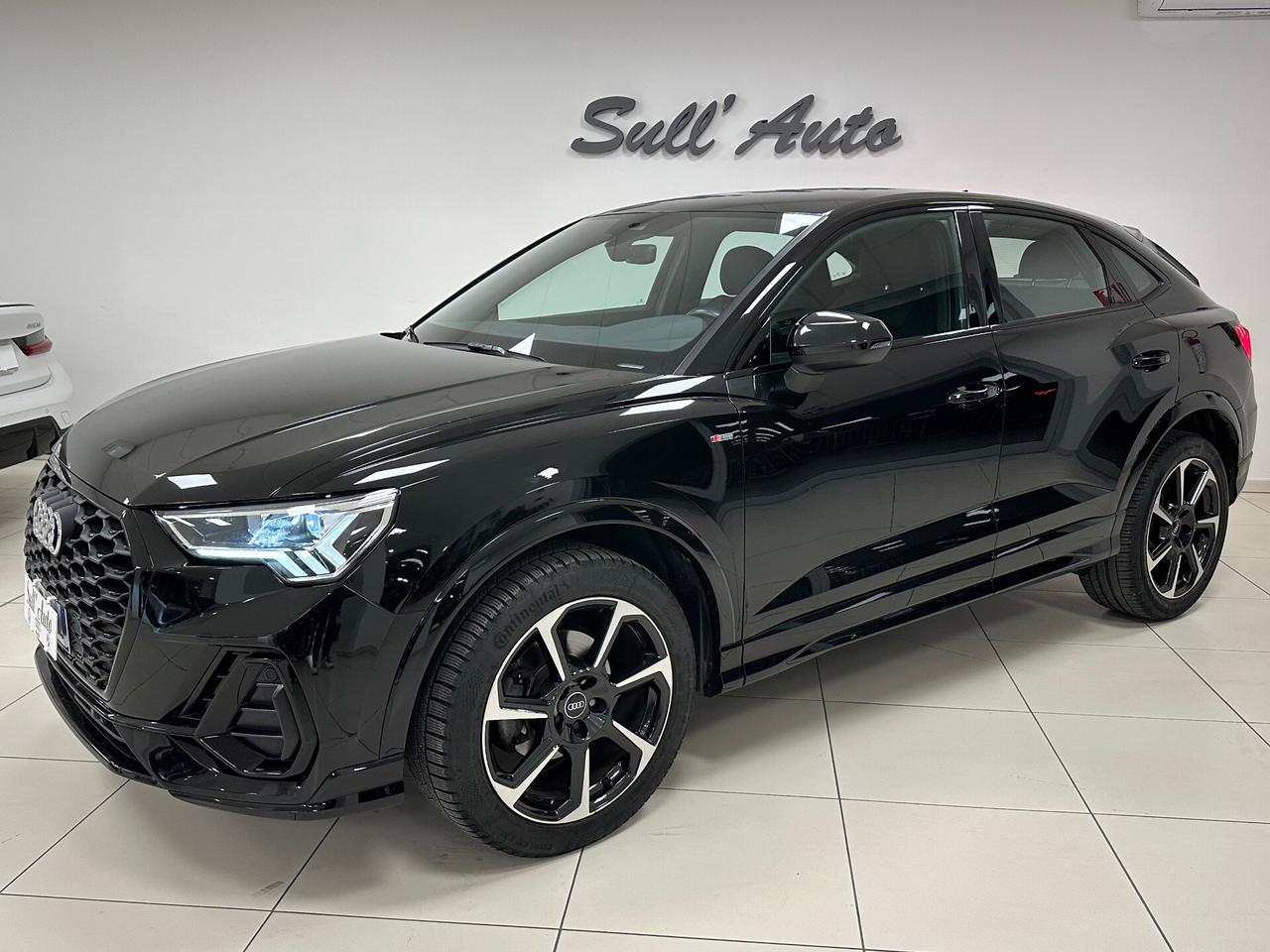 Audi Q3 35 TDI 150 CV S tronic S line edition 2020