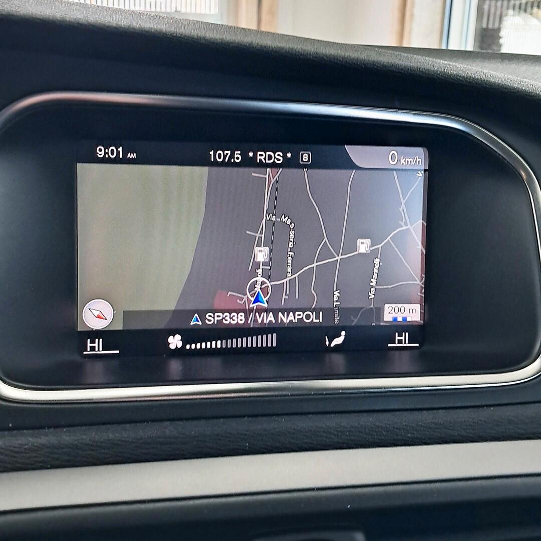 Volvo V40 T2 Business