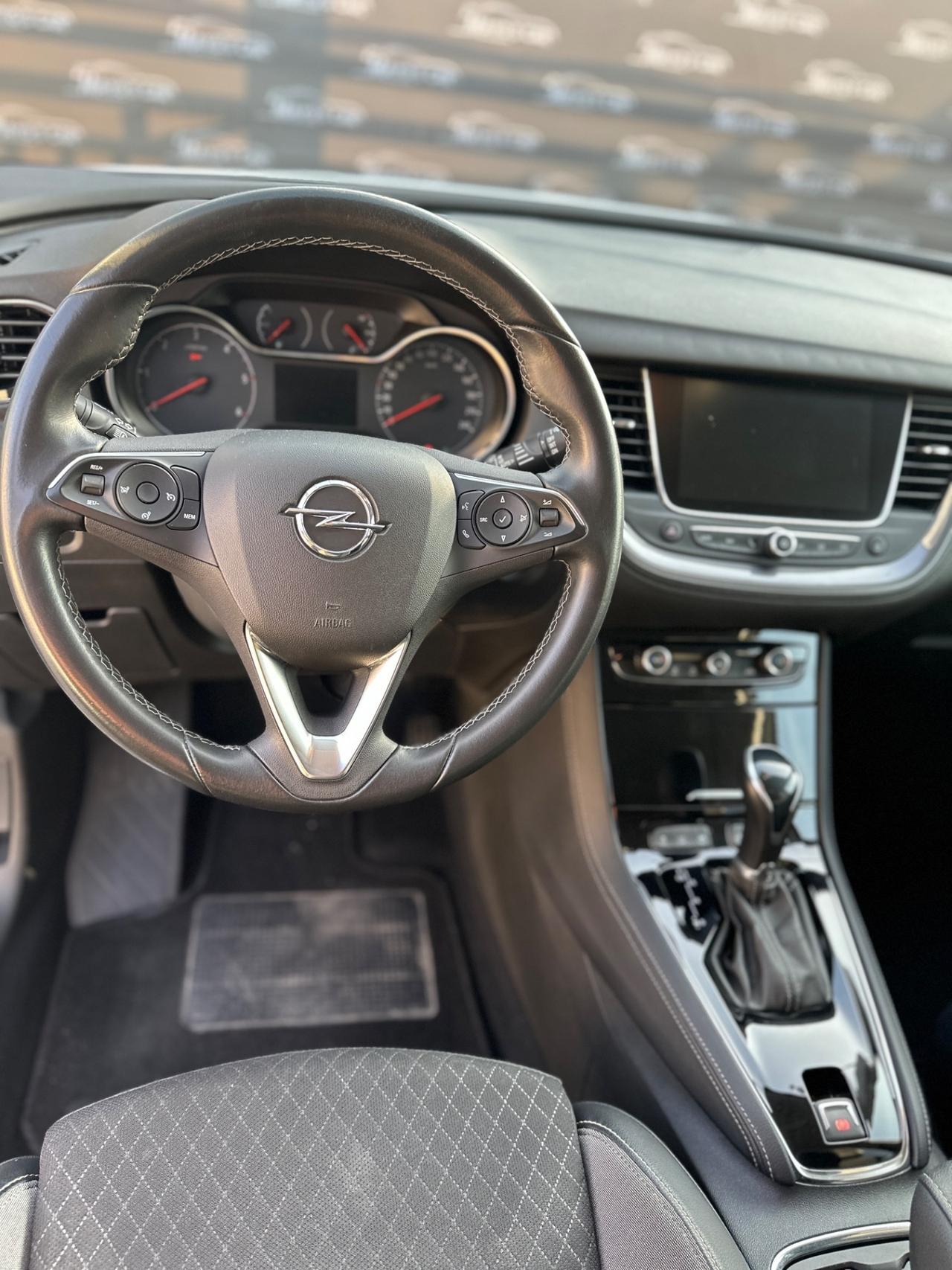 OPEL GRANDLAND X (anno 2019)CAMBIO AUTOMATICO