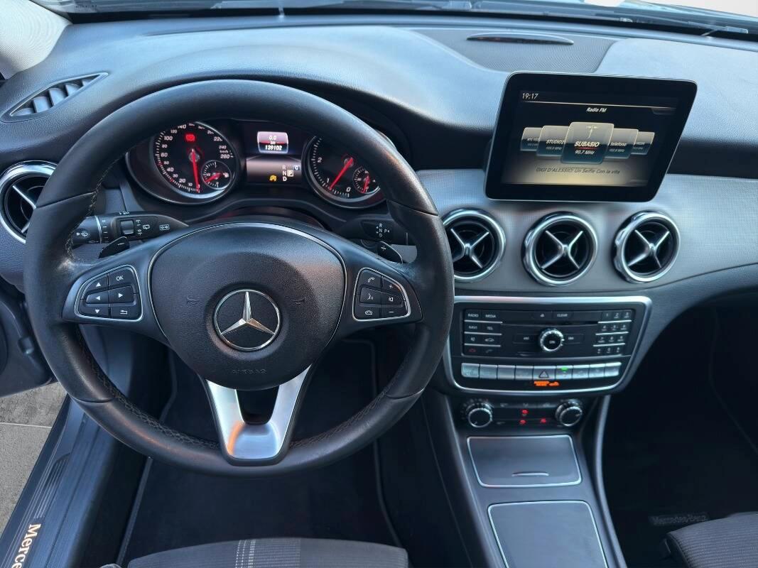 Mercedes Classe GLA 200 d Sport 4matic auto