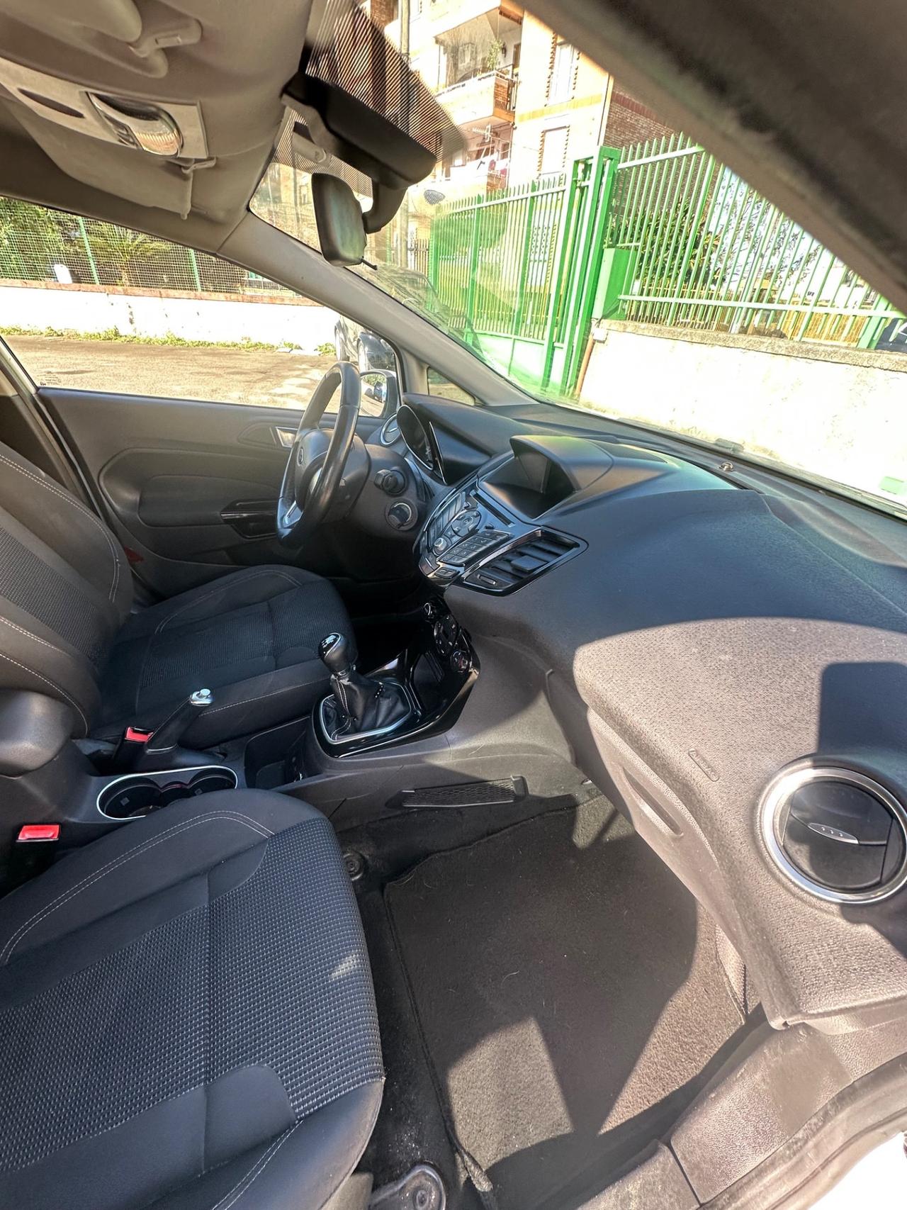 Ford Fiesta 1.2 60CV 5 porte Black & White Edition