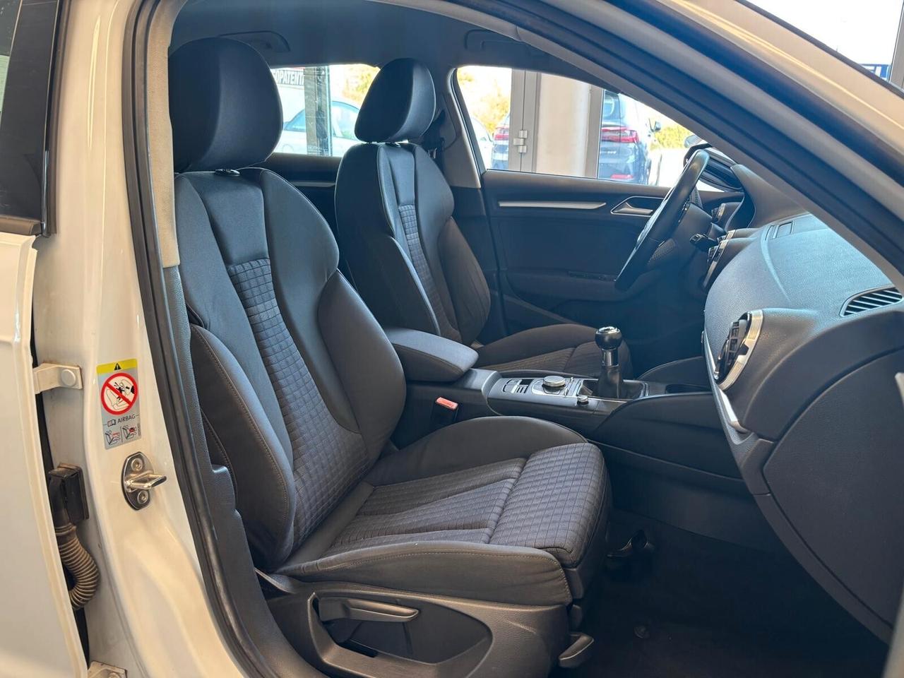 Audi A3 2013 - 1.6 DIESEL 135600 KM